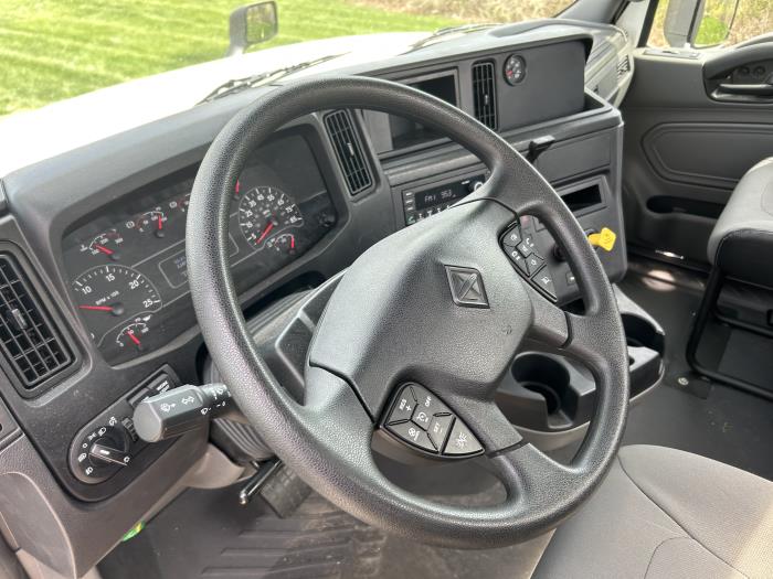 2025 International LT625-7