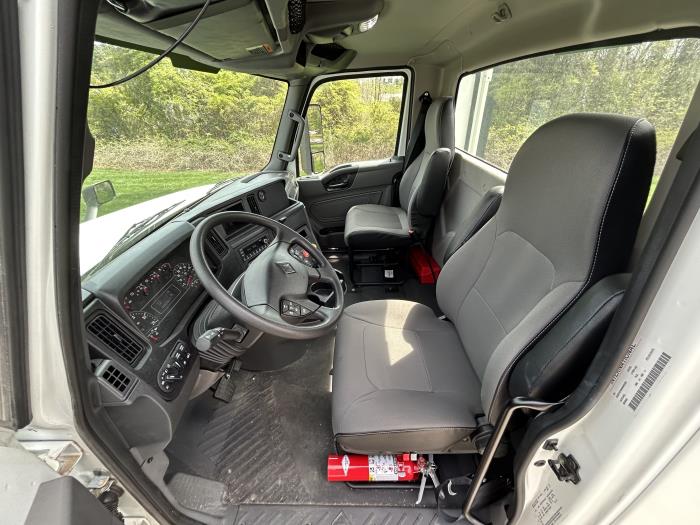 2025 International LT625-8