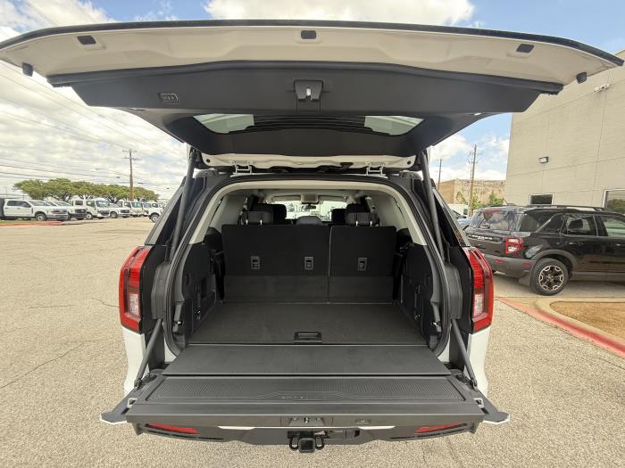 2026 Ford Expedition-14