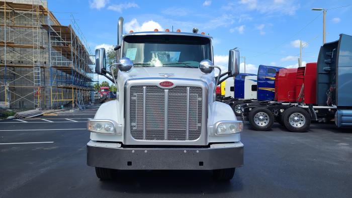 2020 Peterbilt 567-1