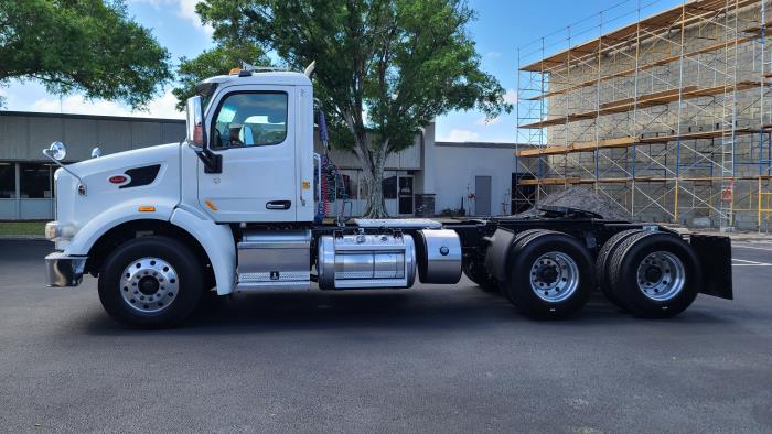 2020 Peterbilt 567-2
