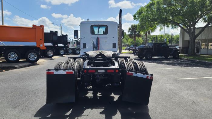 2020 Peterbilt 567-5
