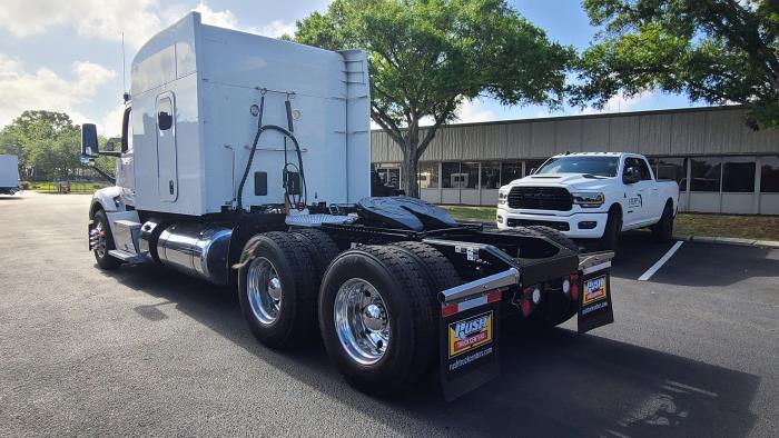 2022 Peterbilt 579-4
