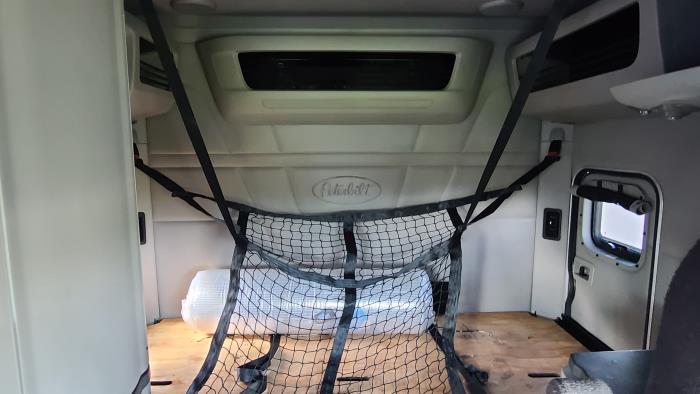 2022 Peterbilt 579-16