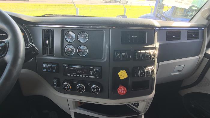 2022 Peterbilt 579-19