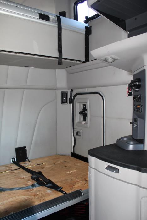 2022 Peterbilt 579-14