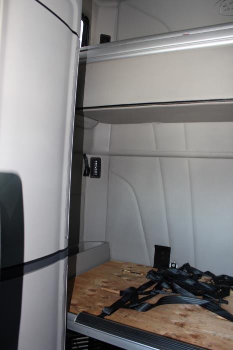 2022 Peterbilt 579-15