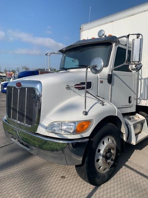 2020 Peterbilt 337-2