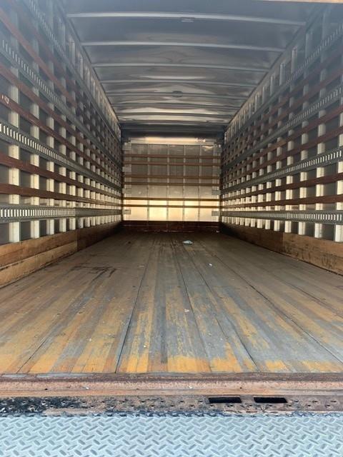 2020 Peterbilt 337-5