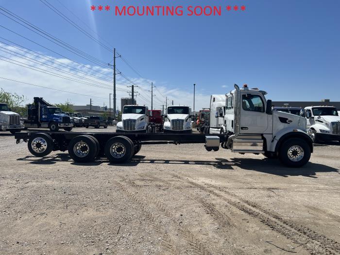 2027 Peterbilt 567-3