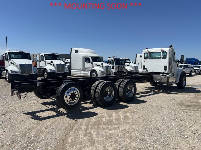2027 Peterbilt 567-4