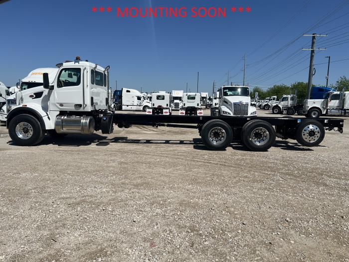 2027 Peterbilt 567-7