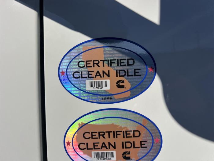 2027 Peterbilt 567 - image 12