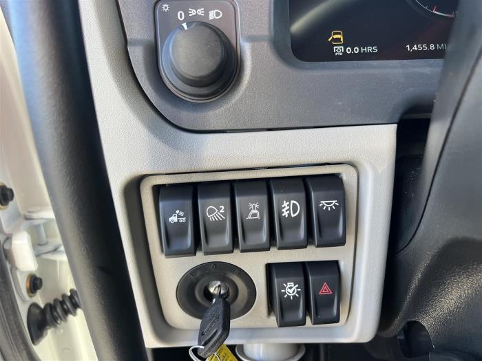 2027 Peterbilt 567 - image 25