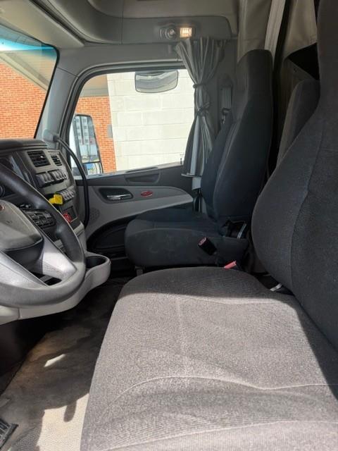 2023 Peterbilt 579-9