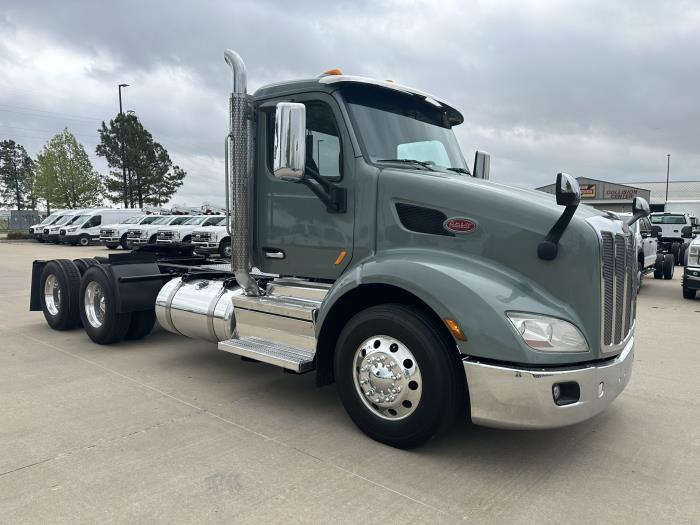 2021 Peterbilt 579-1