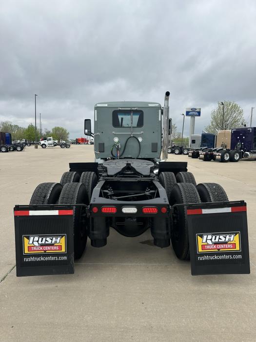 2021 Peterbilt 579-3