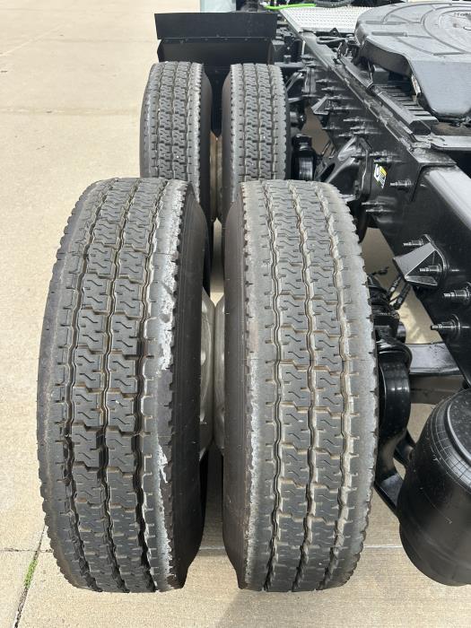 2021 Peterbilt 579-11