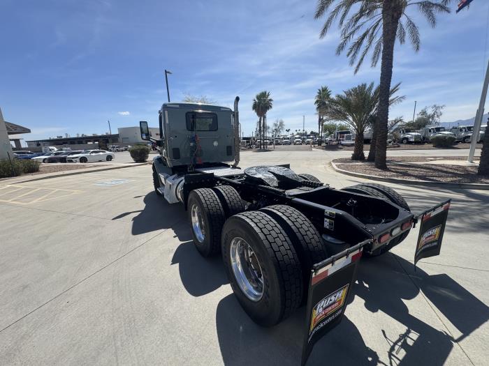 2021 Peterbilt 579-2