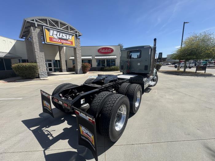 2021 Peterbilt 579-3