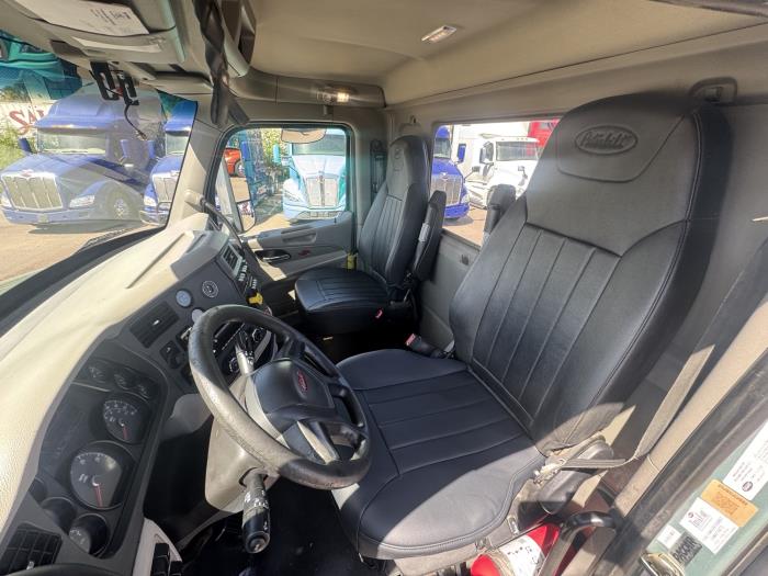 2021 Peterbilt 579-11