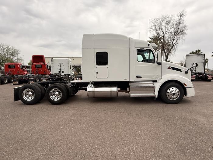 2022 Peterbilt 579-5