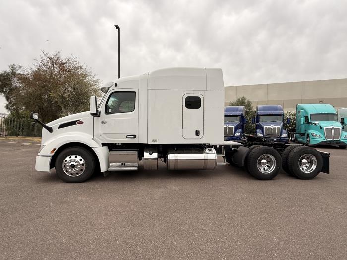 2022 Peterbilt 579-1