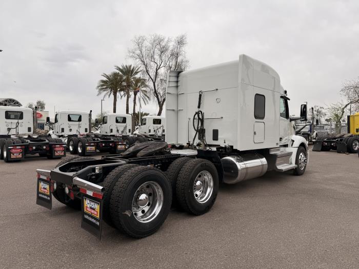 2022 Peterbilt 579-4
