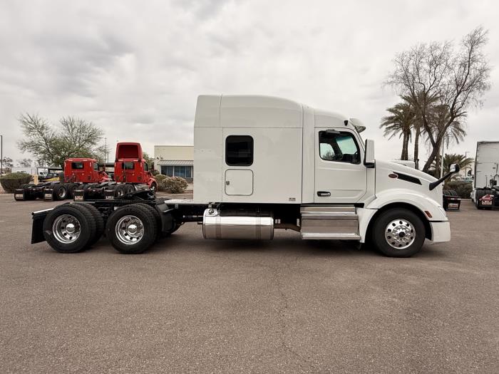 2022 Peterbilt 579-5