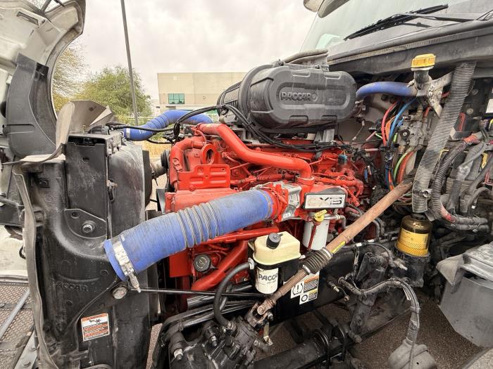 2022 Peterbilt 579-8