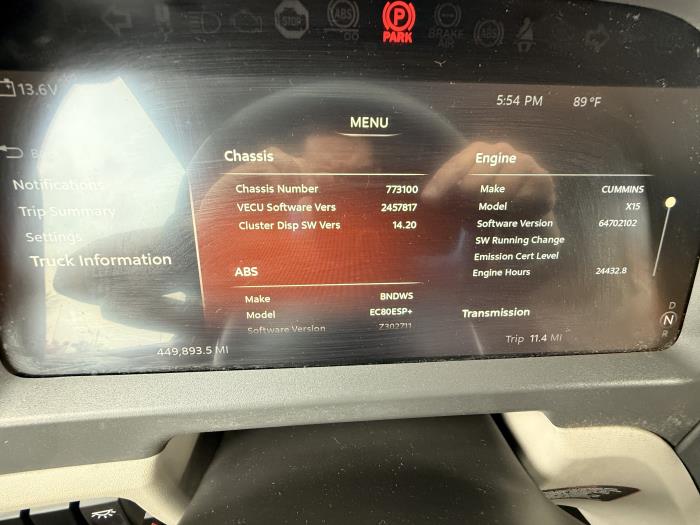 2022 Peterbilt 579-10