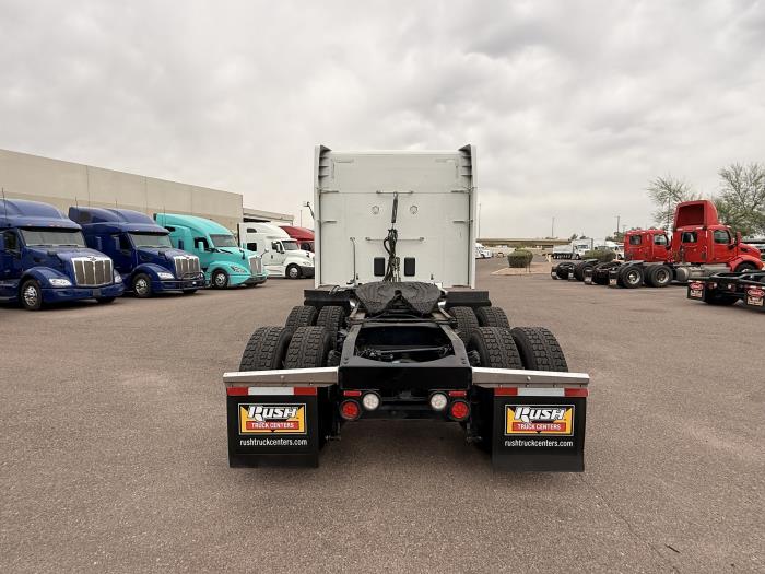 2022 Peterbilt 579 - image 5