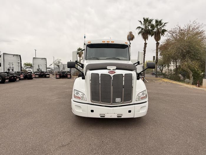 2022 Peterbilt 579 - image 9