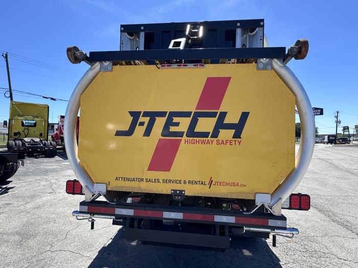 2026 Hino L6 - image 7