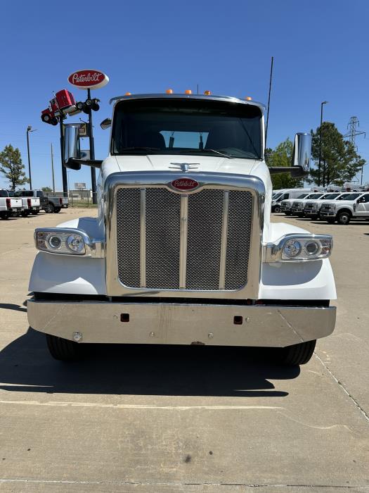 2023 Peterbilt 567-2