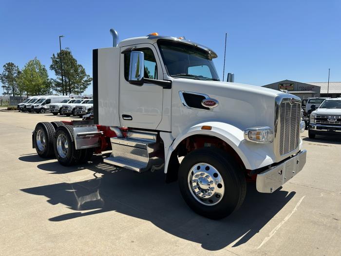 2023 Peterbilt 567-1