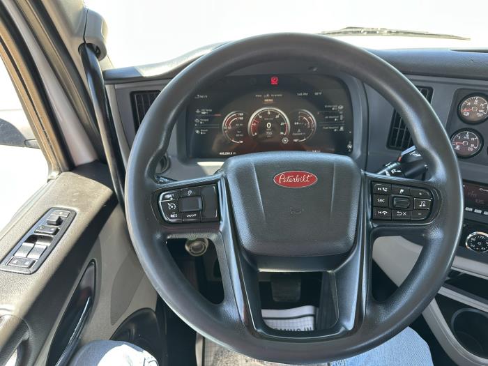 2023 Peterbilt 567-5