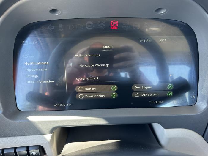 2023 Peterbilt 567-14