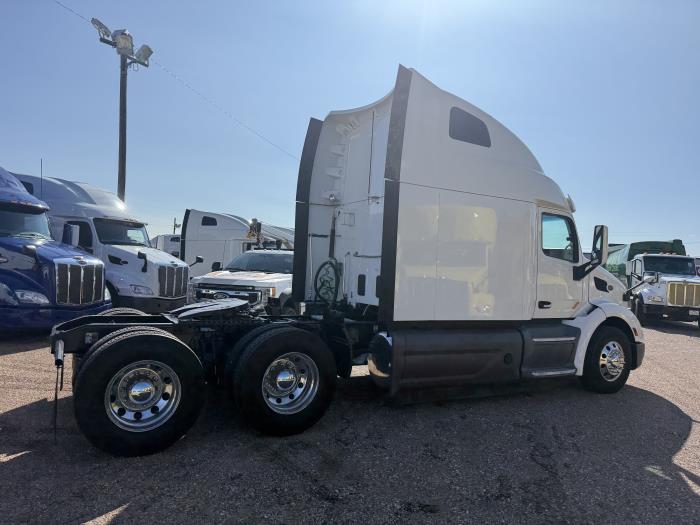 2021 Peterbilt 579-16