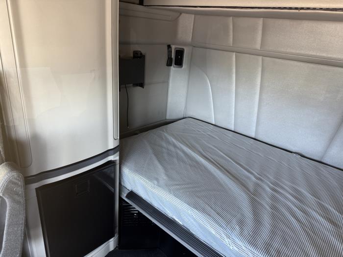 2021 Peterbilt 579-5