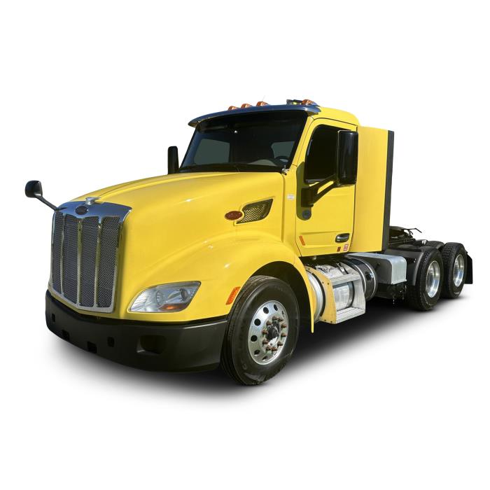 2021 Peterbilt 579 - image 1