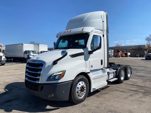 2021 Freightliner Cascadia-1