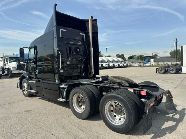 2018 Volvo VNL670-9