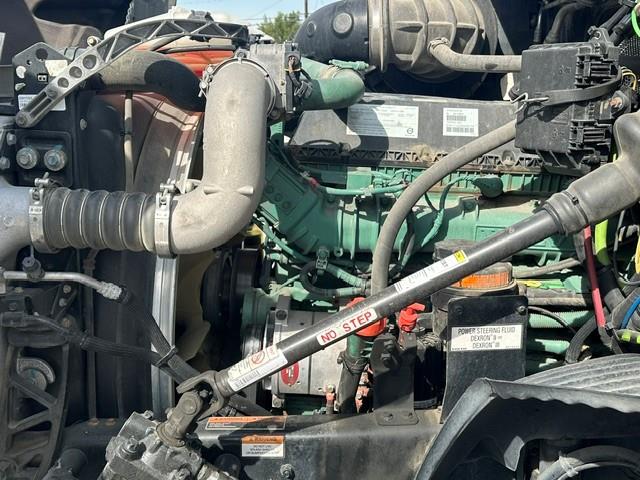 2018 Volvo VNL670-10