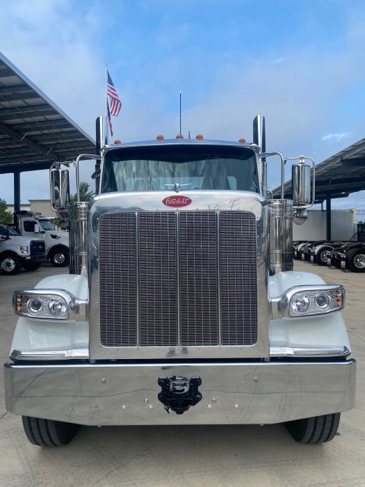 2027 Peterbilt 589-3