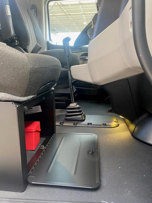 2027 Peterbilt 589-10