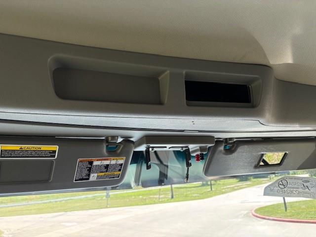 2027 Peterbilt - image 16