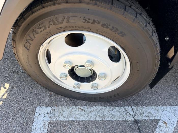 2026 Isuzu NPR-XD-22