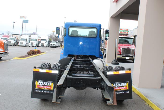 2021 Peterbilt 337-4