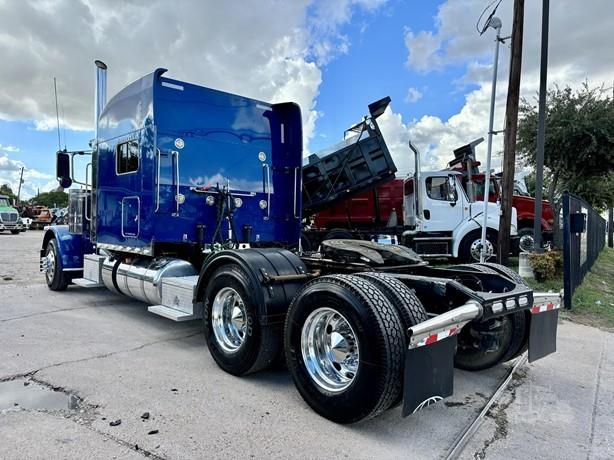 2022 Peterbilt 389-1